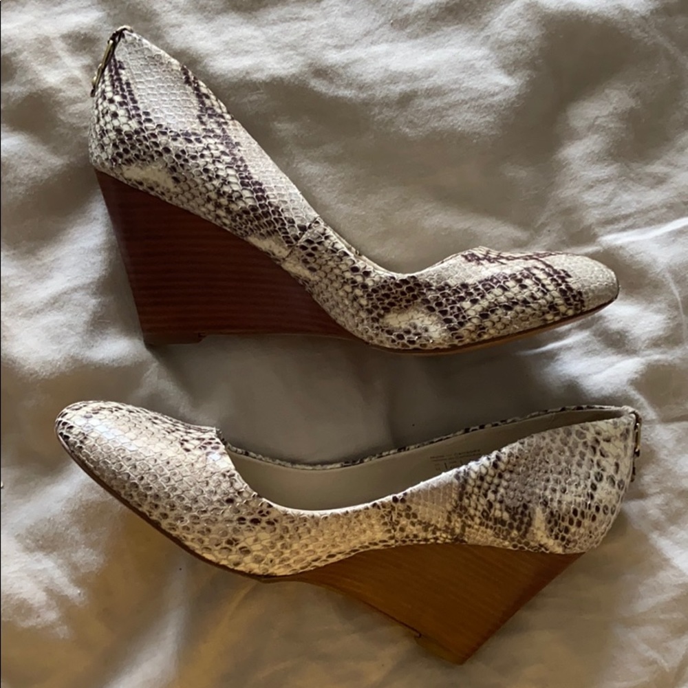 Snake skin Aldo wedges size 11 hardly worn